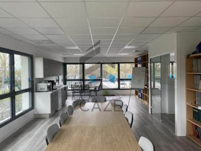 For rent Bruges 250 m2 Gironde (33520) photo 3