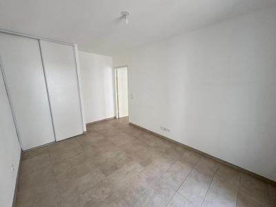 Louer Appartement 38 m2 Beaurecueil