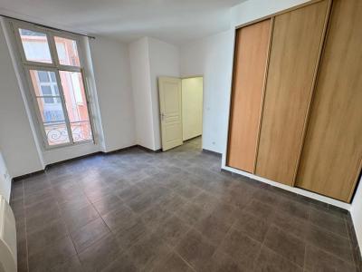 Louer Appartement Marseille-1er-arrondissement 990 euros