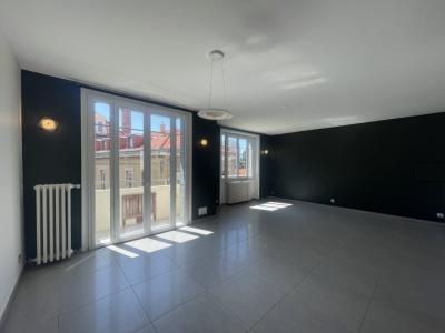 For rent Lyon-4eme-arrondissement 2 rooms 73 m2 Rhone (69004) photo 0