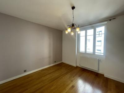 For rent Lyon-4eme-arrondissement 2 rooms 73 m2 Rhone (69004) photo 3