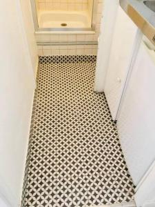 Louer Appartement Paris-18eme-arrondissement 695 euros