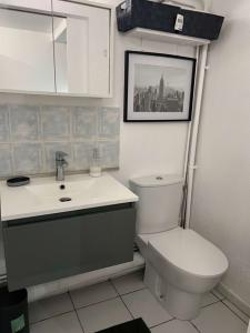 For rent Bordeaux 1 room 22 m2 Gironde (33000) photo 3