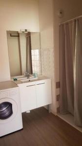 For rent Gradignan 2 rooms 52 m2 Gironde (33170) photo 3