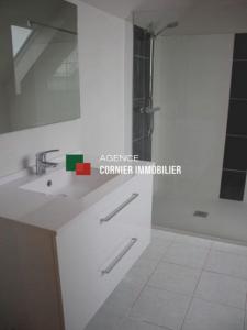 For rent Chateaubourg 4 rooms 91 m2 Ille et vilaine (35220) photo 4