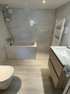 Louer Appartement Pleurtuit 590 euros