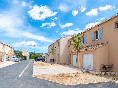 For rent Caromb 88 m2 Vaucluse (84330) photo 0
