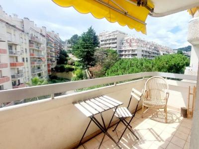 Louer Appartement 18 m2 Nice
