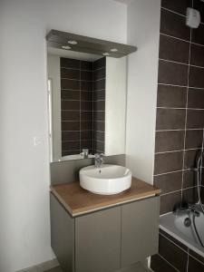 Louer Appartement 78 m2 Grenoble