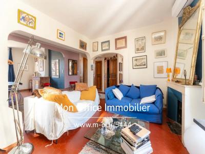 Acheter Appartement Beaurecueil 649000 euros