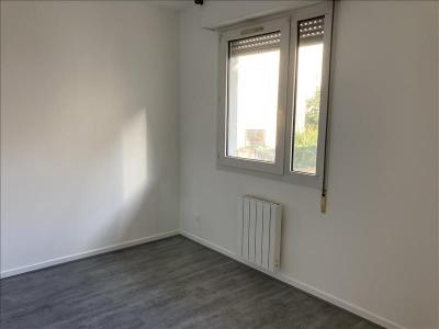 For rent Lyon-7eme-arrondissement 3 rooms 67 m2 Rhone (69007) photo 4