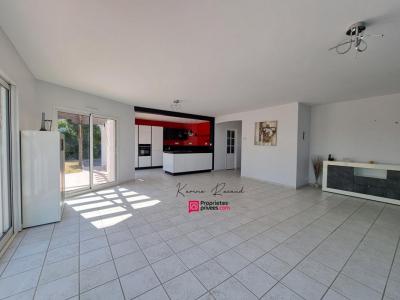 For sale Venansault 6 rooms 133 m2 Vendee (85190) photo 2