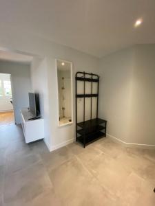 For rent Lyon-8eme-arrondissement 4 rooms 75 m2 Rhone (69008) photo 3