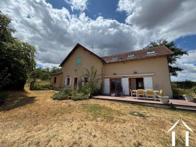 For sale Donjon 5 rooms 165 m2 Allier (03130) photo 0