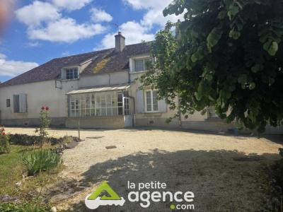 For sale Dun-sur-auron 6 rooms 127 m2 Cher (18130) photo 0