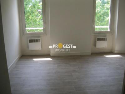 For rent Bouilladisse 3 rooms 50 m2 Bouches du Rhone (13720) photo 2