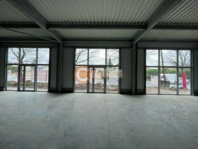 For rent Carbon-blanc 245 m2 Gironde (33560) photo 2