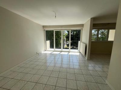 For rent Palaiseau 4 rooms 76 m2 Essonne (91120) photo 0