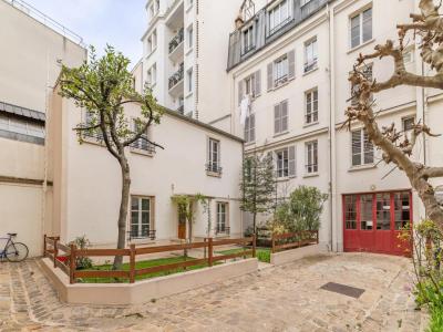 For sale Levallois-perret 5 rooms 69 m2 Hauts de Seine (92300) photo 2