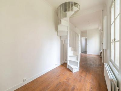 For sale Levallois-perret 5 rooms 69 m2 Hauts de Seine (92300) photo 3