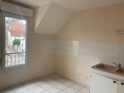Louer Appartement Chaumont 710 euros