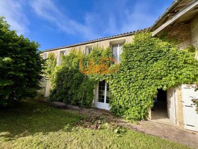 For sale Saint-georges-de-longuepierre 6 rooms 194 m2 Charente maritime (17470) photo 1