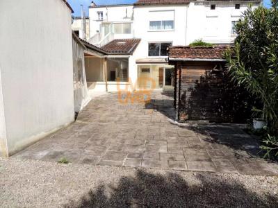 Acheter Maison 175 m2 Saint-jean-d'angely