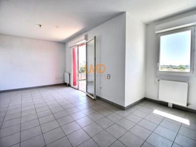 For sale Royan 3 rooms 61 m2 Charente maritime (17200) photo 2