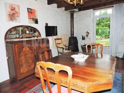 For sale Bignay 6 rooms 200 m2 Charente maritime (17400) photo 4