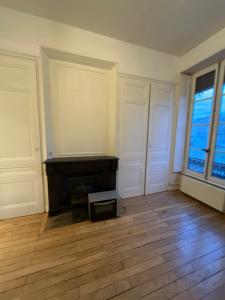 For rent Lyon-5eme-arrondissement 3 rooms 52 m2 Rhone (69005) photo 1