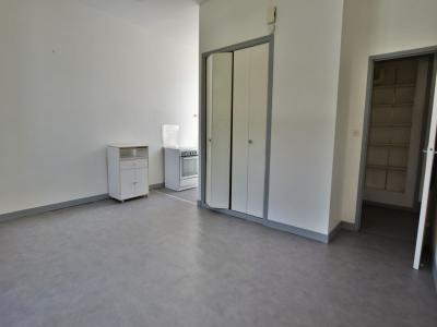 For sale HYPER CENTRE VILLE 3 rooms 58 m2 Maine et loire (49300) photo 3