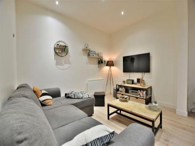 For sale CENTRE   PLACE TRAVOT 3 rooms 74 m2 Maine et loire (49300) photo 3