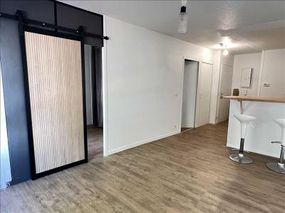 For rent Pessac 2 rooms 37 m2 Gironde (33600) photo 1