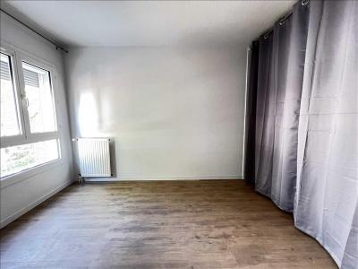For rent Pessac 2 rooms 37 m2 Gironde (33600) photo 3