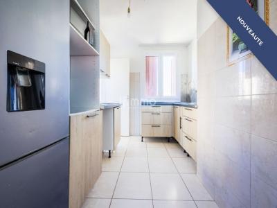 For sale Marseille-14eme-arrondissement 3 rooms 65 m2 Bouches du Rhone (13014) photo 2