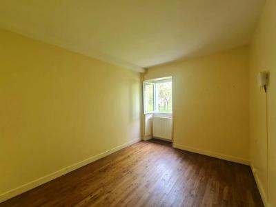 For sale Bouteilles-saint-sebastien 6 rooms 105 m2 Dordogne (24320) photo 4
