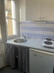 For rent Bordeaux 1 room 26 m2 Gironde (33000) photo 0