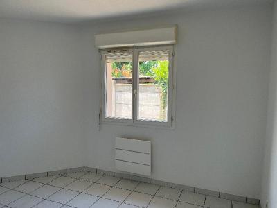 Louer Maison Ambares-et-lagrave 1180 euros