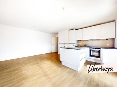 For sale Lille 3 rooms 68 m2 Nord (59000) photo 2
