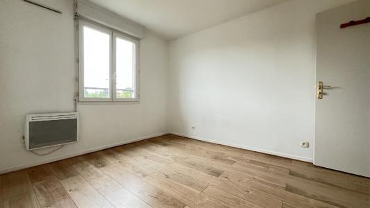 Louer Appartement Louvres 861 euros