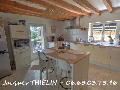 For sale Longue-jumelles 4 rooms 101 m2 Maine et loire (49160) photo 2