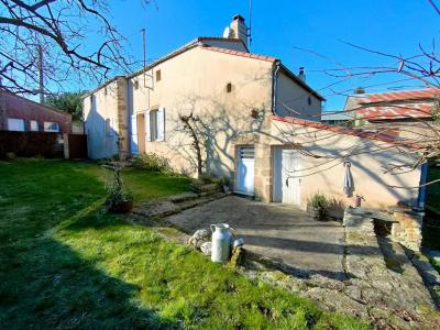 For sale Verrie 8 rooms 187 m2 Vendee (85130) photo 1