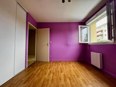 For sale Isle-d'abeau 4 rooms 84 m2 Isere (38080) photo 2