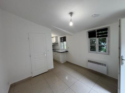 Louer Appartement Vineuil-saint-firmin 420 euros
