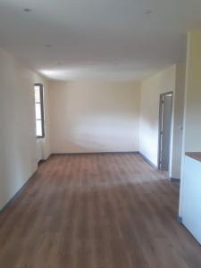 For rent Bourg-de-thizy 2 rooms 62 m2 Rhone (69240) photo 1