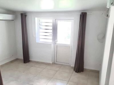 For sale Baie-mahault 2 rooms 40 m2 Guadeloupe (97122) photo 2