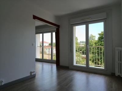 Louer Appartement 72 m2 Neufchateau