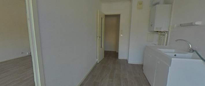 For sale Angers 3 rooms 68 m2 Maine et loire (49000) photo 3
