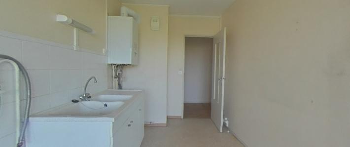 For sale Angers 4 rooms 78 m2 Maine et loire (49000) photo 3