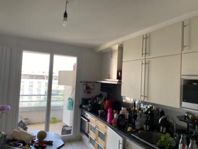Louer Appartement 95 m2 Lyon-8eme-arrondissement